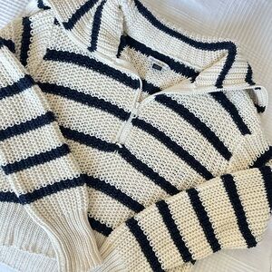 AMERICAN EAGLE STRIPED HALF ZIP